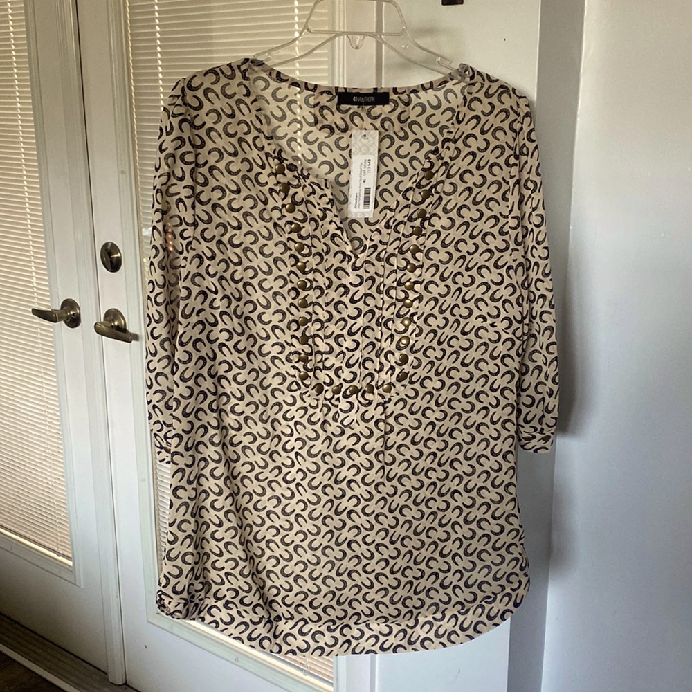 41 Hawthorne, cream and black blouse